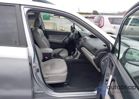 2015 Subaru Forester 2.5I Premium из США, поврежденный, VIN JF2SJADC3FH535366